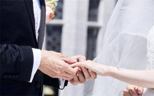 2025年农历九月十二领证好吗 今日登记结婚好吗
